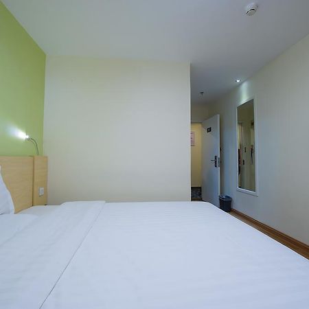 7Days Inn Beijing Railway Station Guangqu Gate Metro Station Luaran gambar