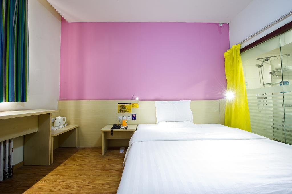 7Days Inn Beijing Railway Station Guangqu Gate Metro Station Bilik gambar
